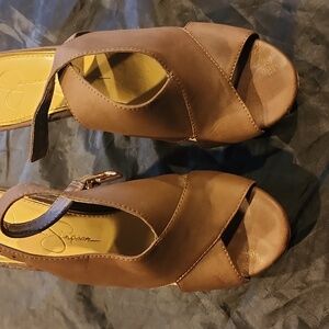 Women's shoes